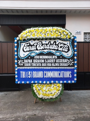 Papan Bunga Duka di Monterado
